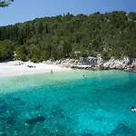 Mema's Daire Agia Efimia