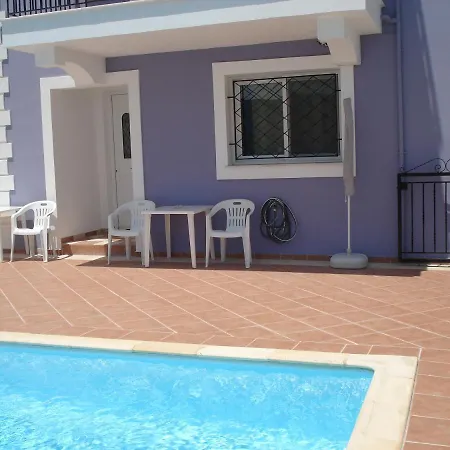 Apartment Mema's Agia Efimia