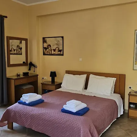 Mema's * Agia Efimia