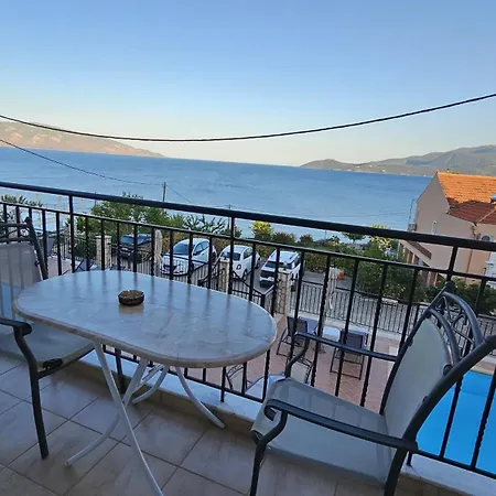 Apartment Mema's Agia Efimia