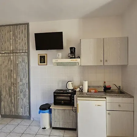 Mema's Apartmán Agia Efimia